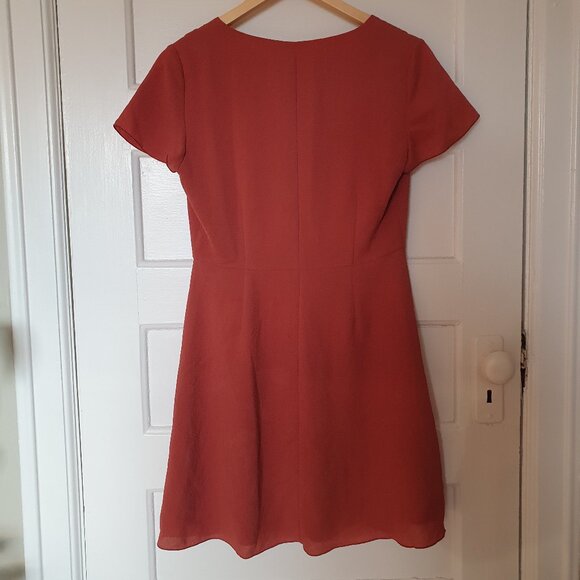 ARITZIA Rust Orange, Button Up, short sleeve dress - Picture 2 of 3